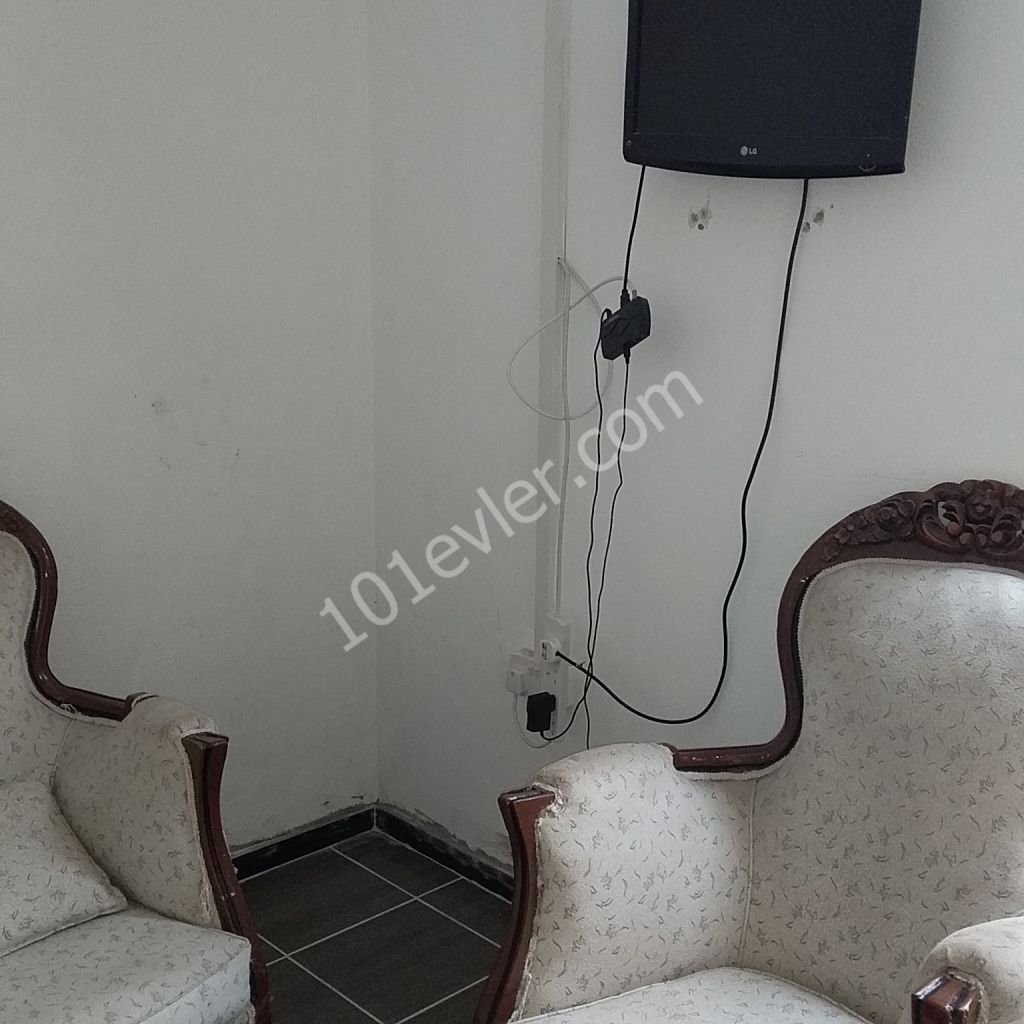 GAZİMAĞUSA MERKEZDE KİRALIK 1+1 DAİRE