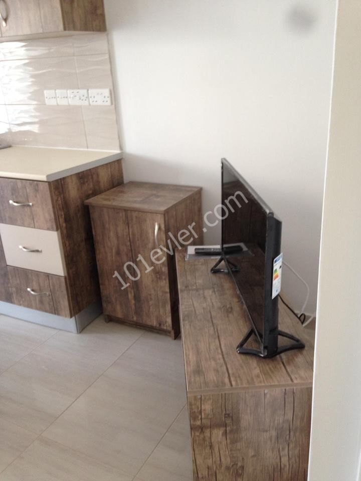 MAĞUSA MERKEZ'DE 1+1 KİRALIK DAİRE