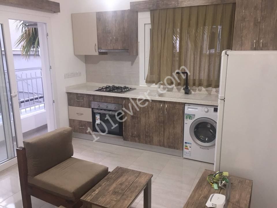 MAĞUSA MERKEZ'DE 1+1 KİRALIK DAİRE