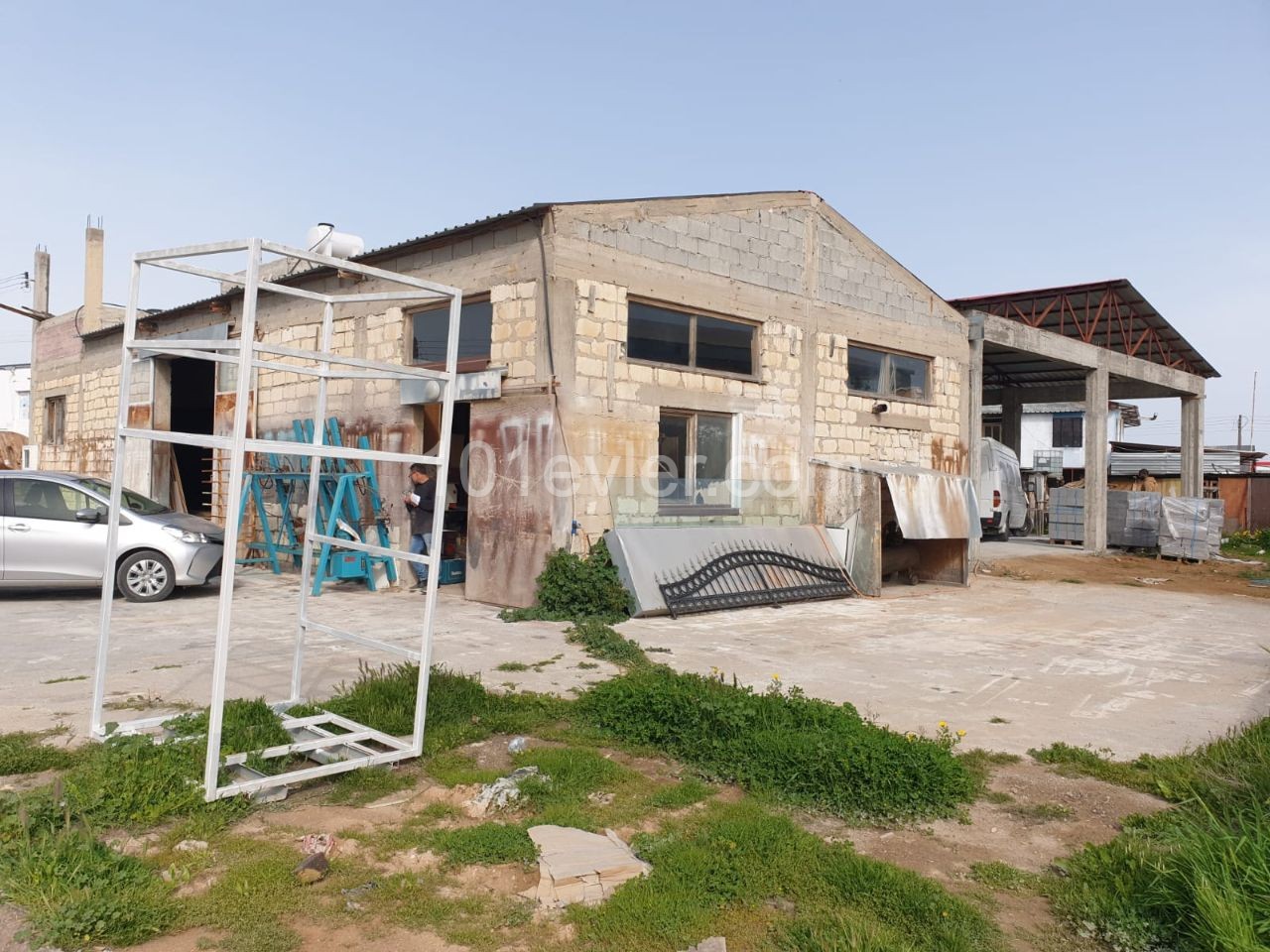 A WORKPLACE FOR RENT IN THE CENTER OF FAMAGUSTA ** 