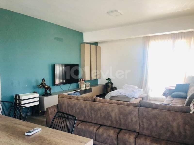 MAĞUSA YENİBOĞAZİÇİ'NDE  2+1  SATILIK PENTHOUSE DAİRE 