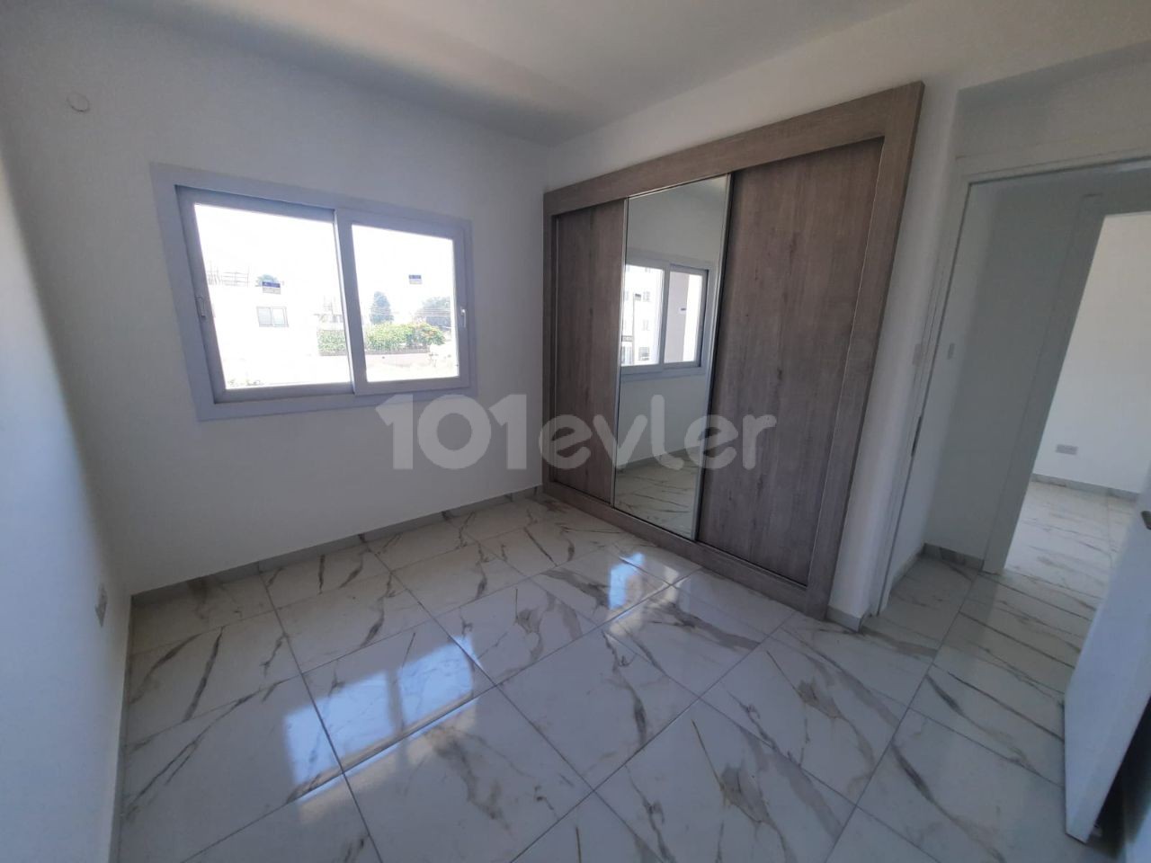 ZU VERKAUFEN 2+1 PENTHOUSE WOHNUNG IN GAZIMAĞUSA ÇANAKKALE REGION