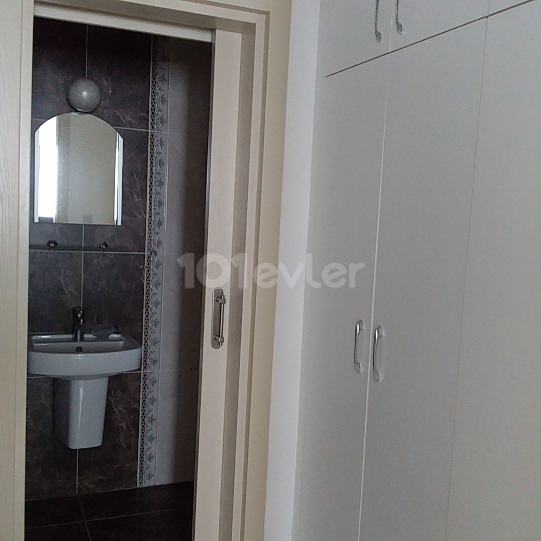 GAZİMAĞUSA MERKEZDE KİRALIK 3+1 DAİRE