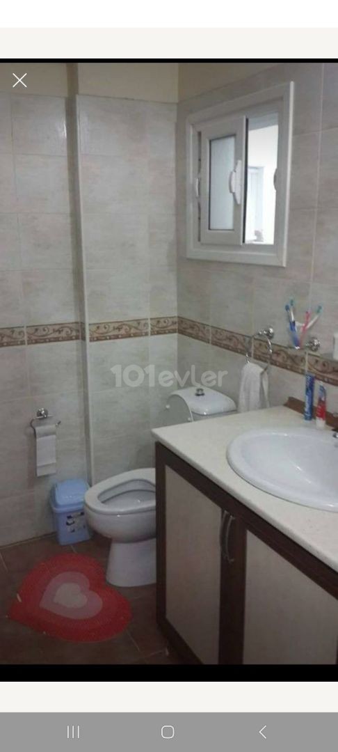 GAZİMAĞUSA MERKEZDE SATILIK EŞYALI 3+1 DAİRE