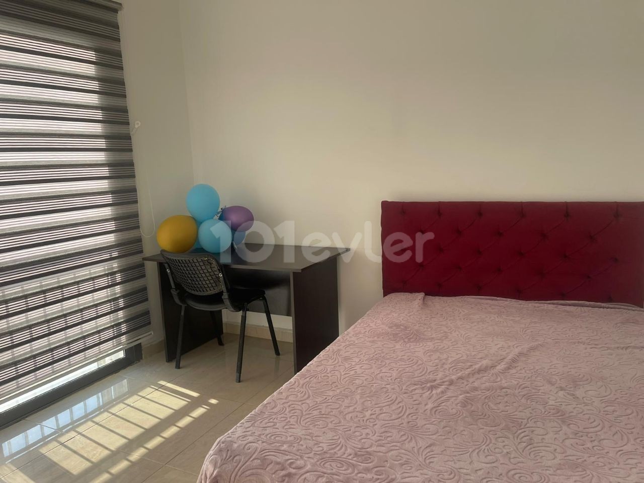 GAZİMAĞUSA MERKEZDE SATILIK FULL EŞYALI 2+1 DAİRE 