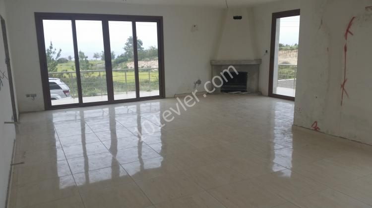 Villa For Sale in Çatalköy, Kyrenia