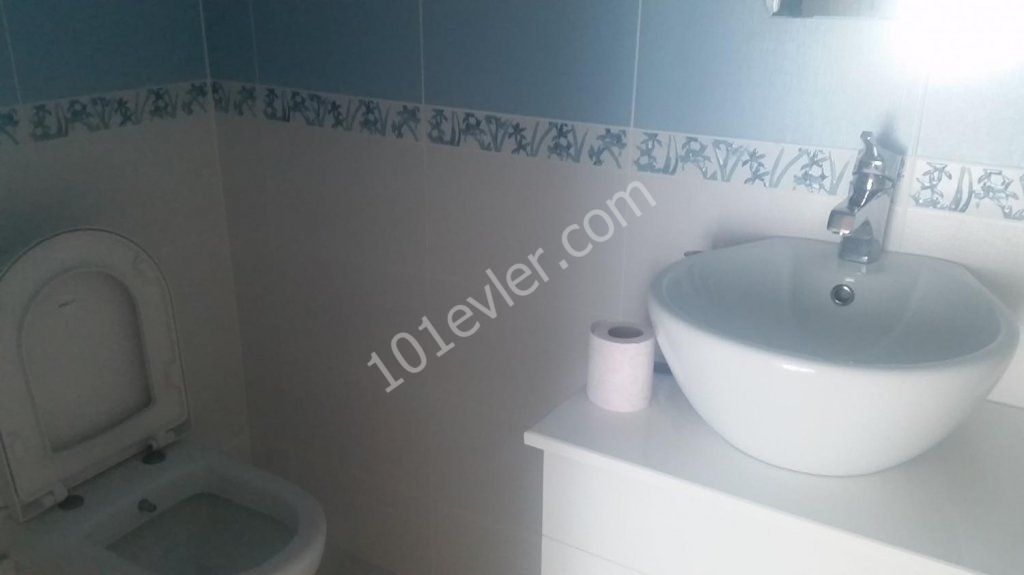 Flat To Rent in Girne Merkez, Kyrenia