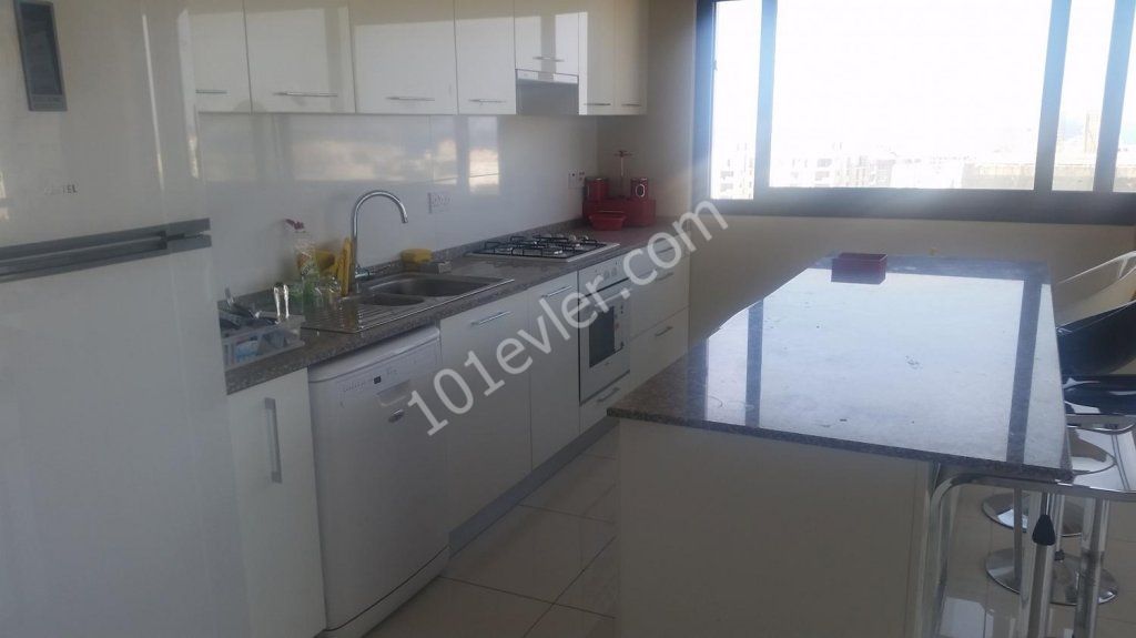 Flat To Rent in Girne Merkez, Kyrenia