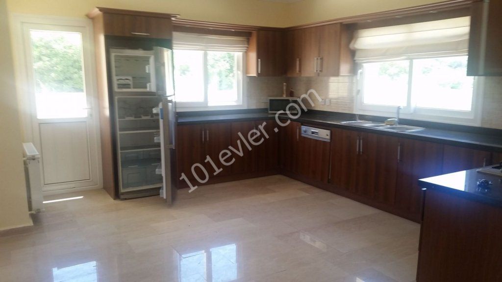 Villa For Sale in Alsancak, Kyrenia