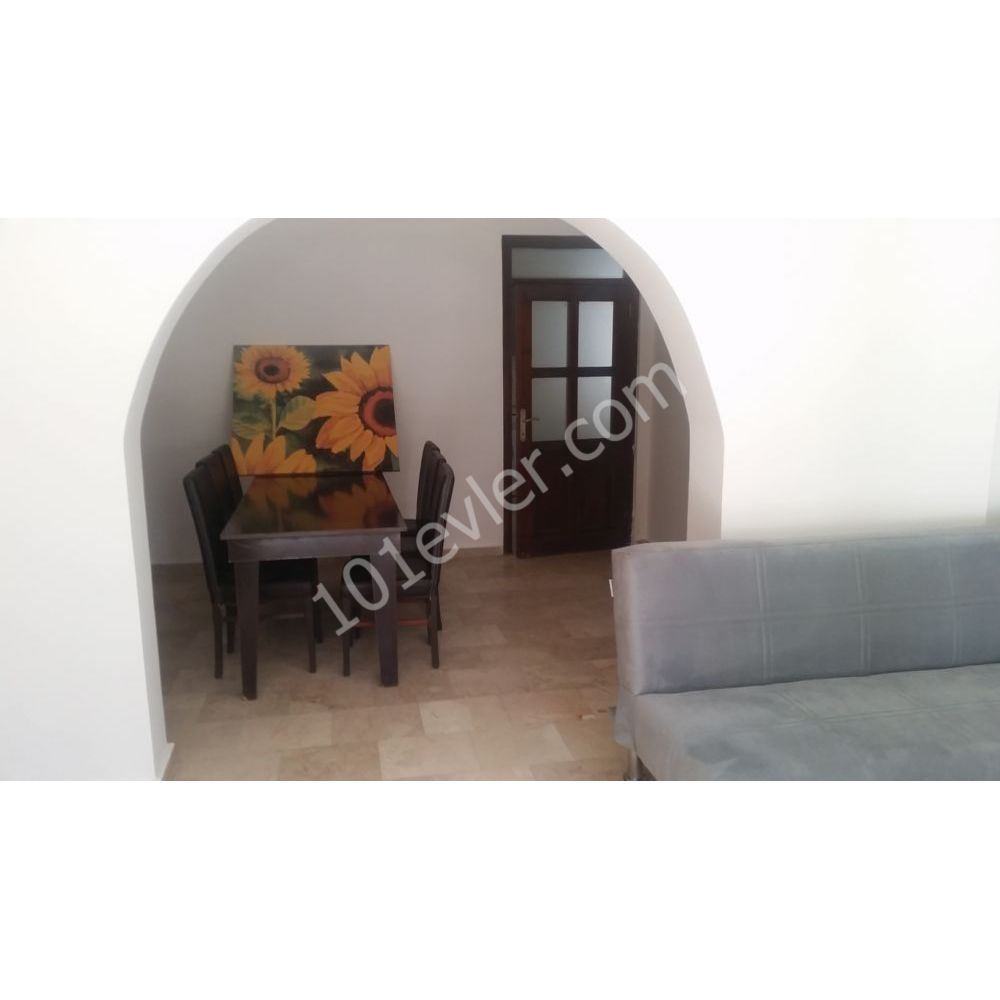 Detached House To Rent in Girne Merkez, Kyrenia