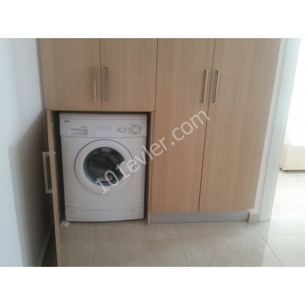 OZANKÖYDE HAVUZLU SİTEDE EŞYALI MODERN DAİRE