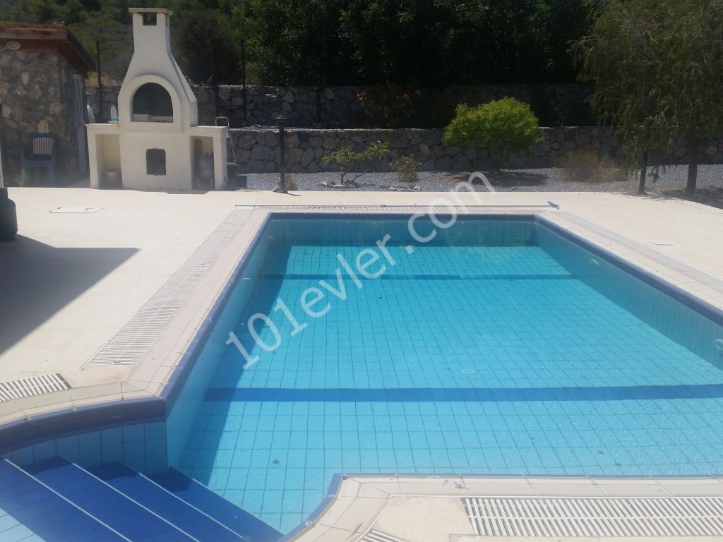 Villa For Sale in Alsancak, Kyrenia