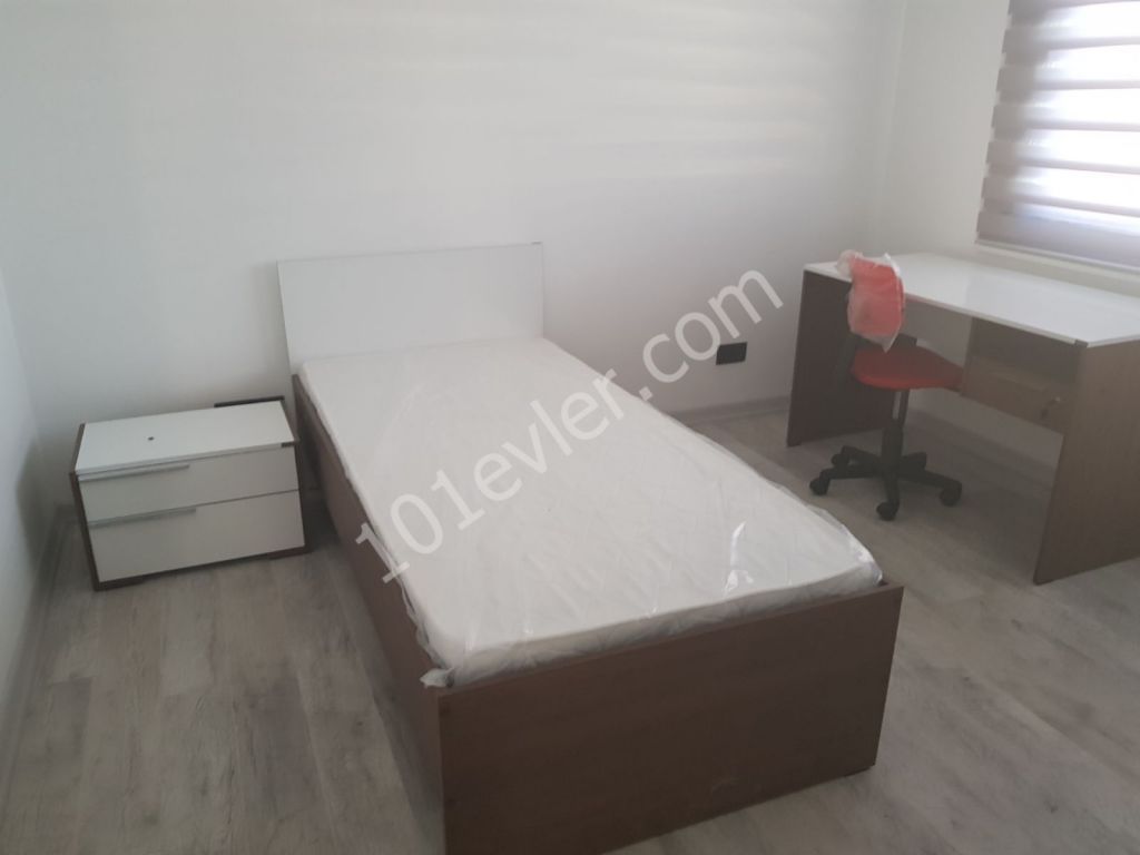 GİRNE MERKEZDE SIFIR   EŞYALI DAİRE