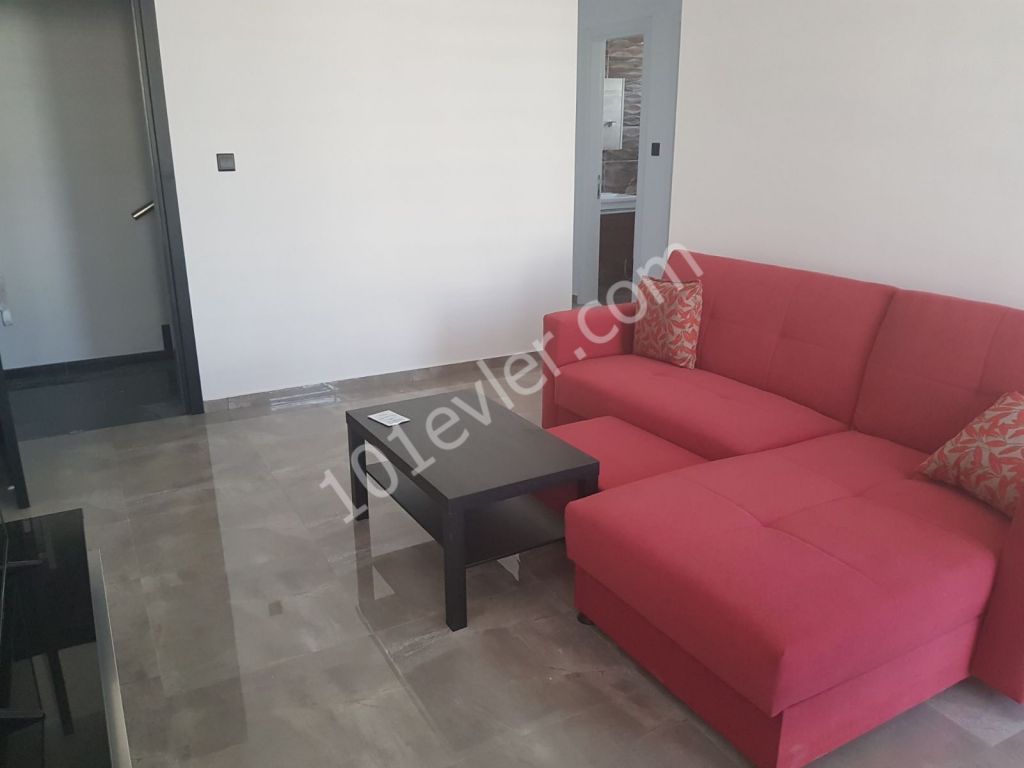 GİRNE MERKEZDE SIFIR   EŞYALI DAİRE