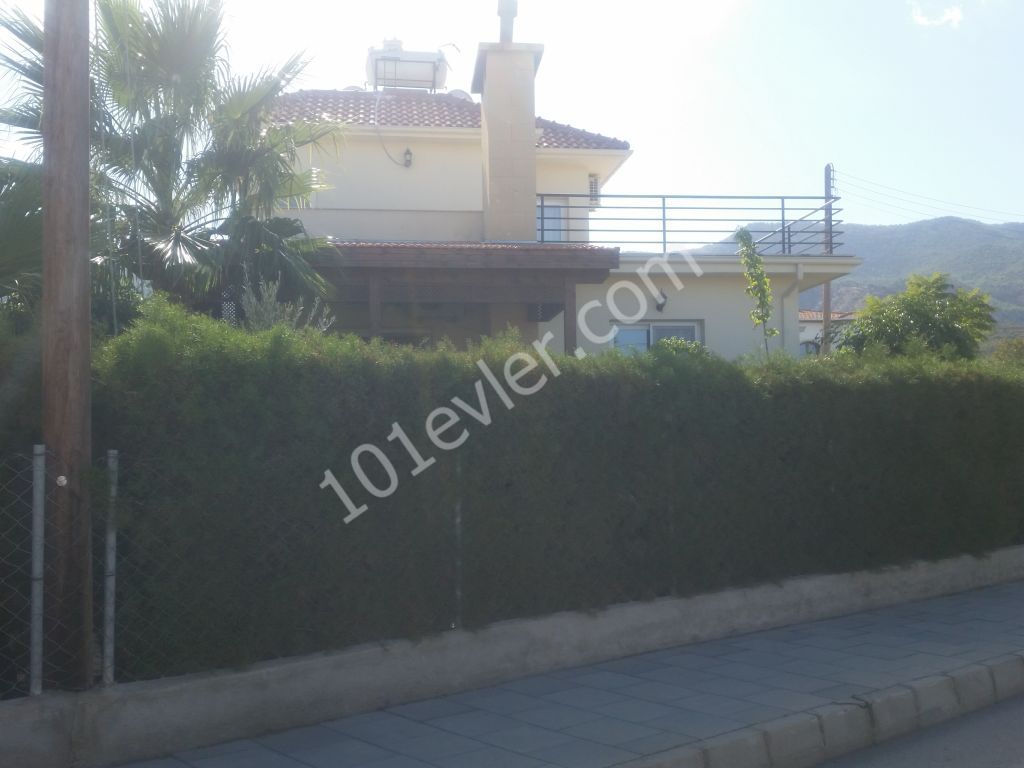 Villa For Sale in Alsancak, Kyrenia