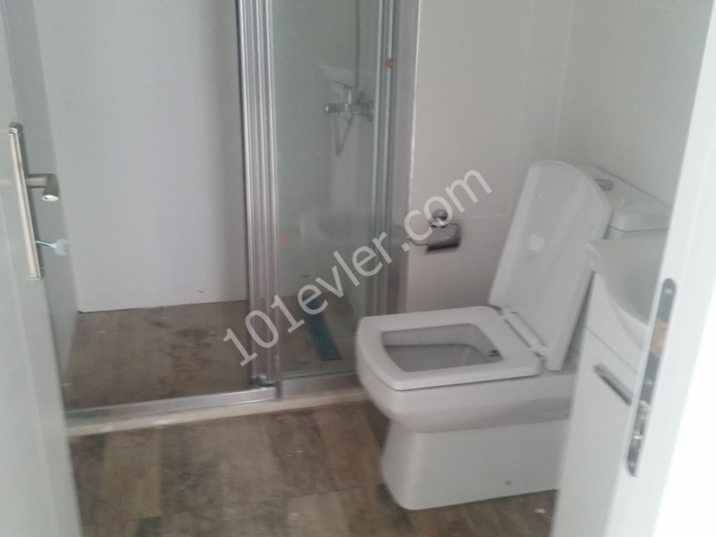 GİRNE MERKEZDE DENİZ MANZARALI SIFIR 1+1 DAİRE