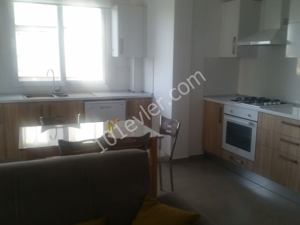 GİRNE MERKEZDE SIFIR 1+1 EŞYALI DAİRE