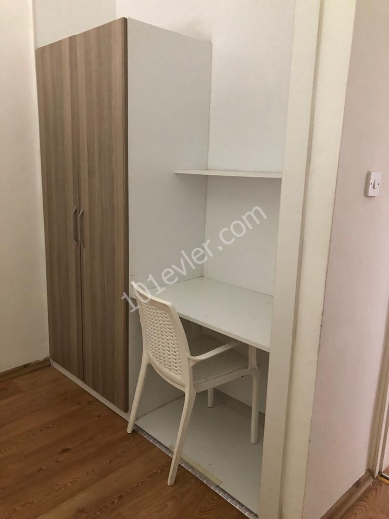 Gönyeli'de okul duraklarının tam karşısında, anayol üzerinde 2+1 öğrenciye kiralık full eşyalı yeni daireler