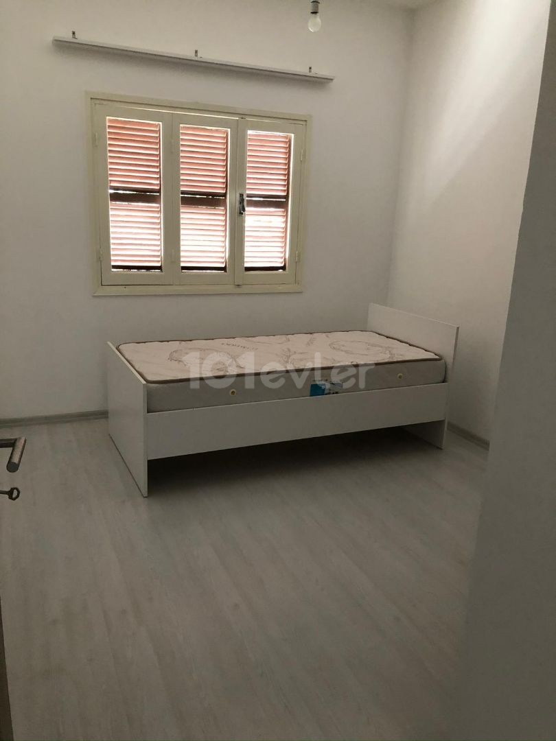 FULLY FURNISHED 2+1 APARTMENT FOR RENT - OPPOSITE THE STOP ON THE HIGHWAY ** 