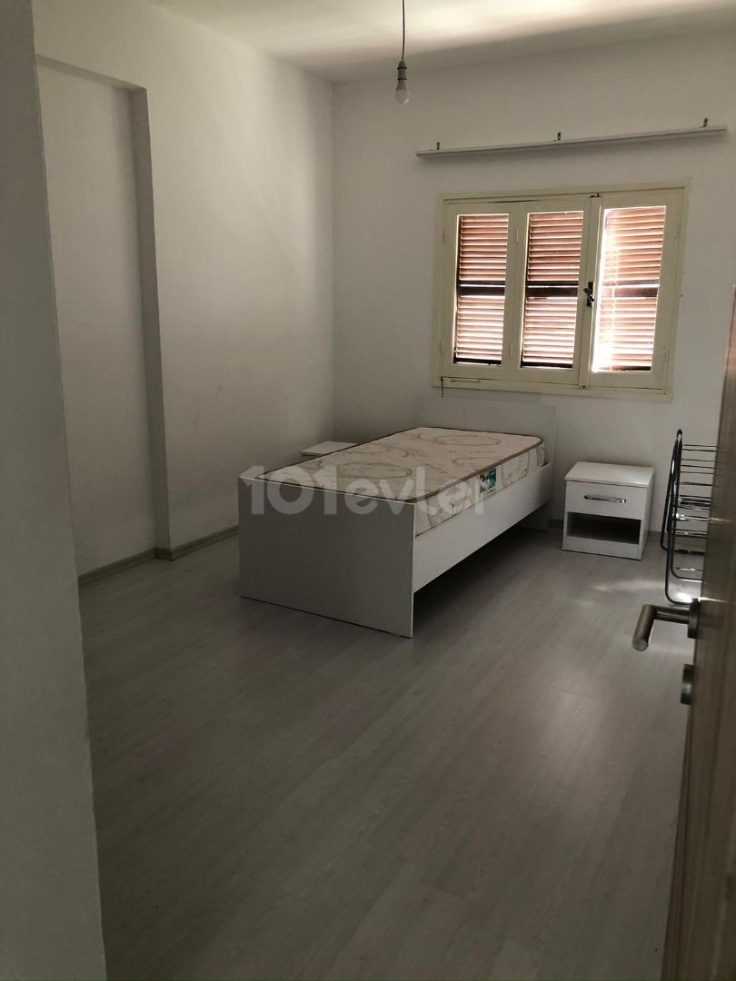 FULLY FURNISHED 2+1 APARTMENT FOR RENT - OPPOSITE THE STOP ON THE HIGHWAY ** 