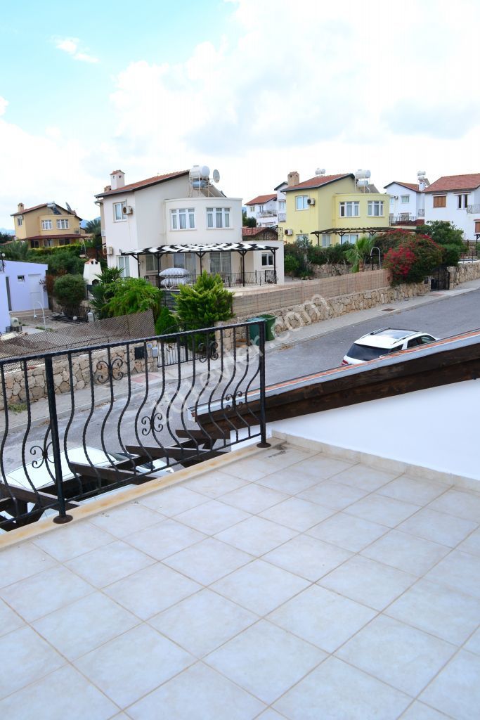 Girne Esentepe 3+1 Havuzlu villa FUL DENİZ MANZARALI