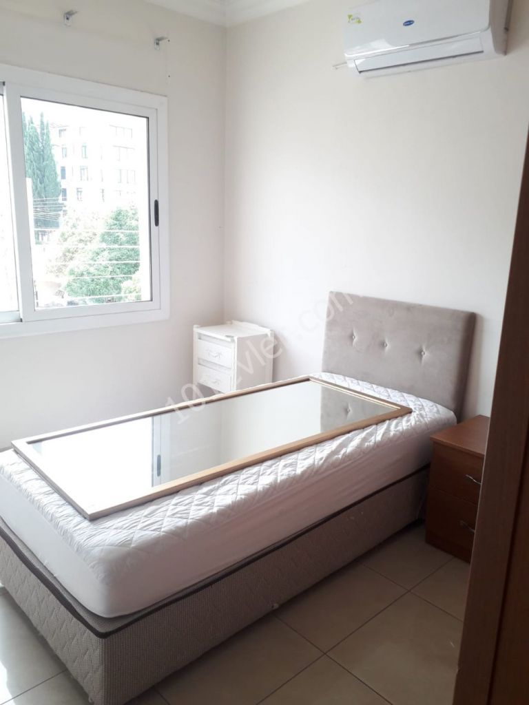 2+1 luxurious flat for rent in Girne center