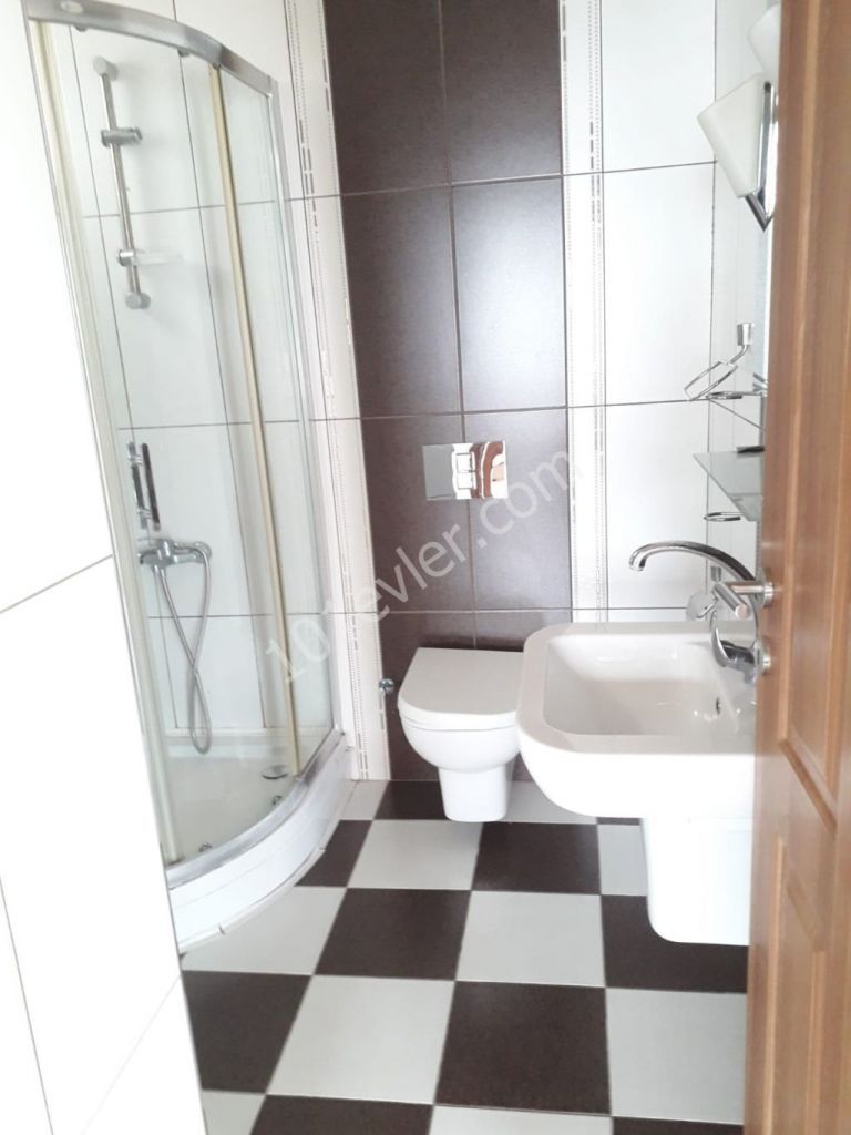 Girne merkezde kiralık 2+1 lüks daire