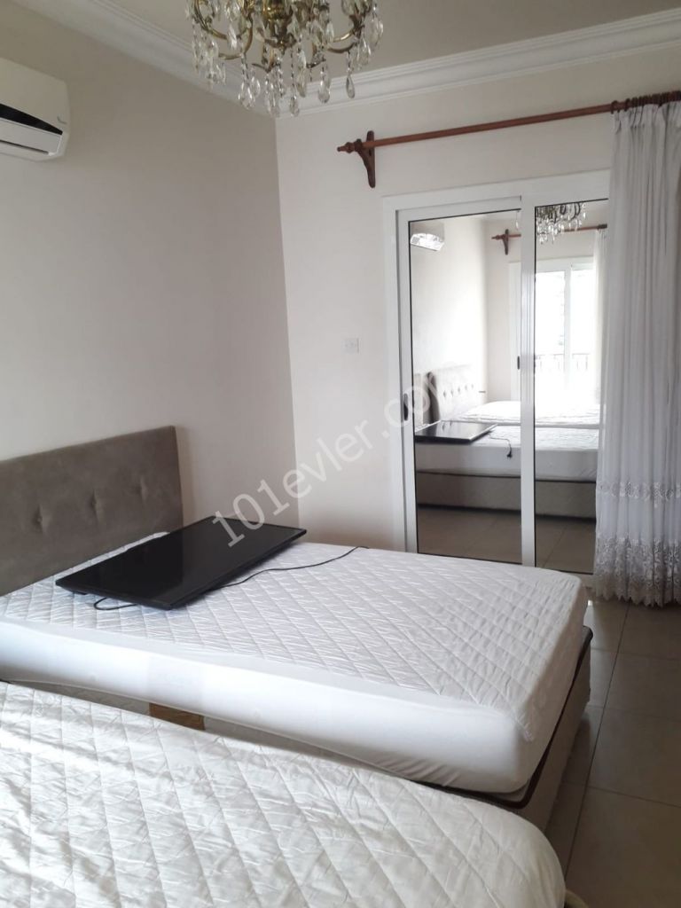 2+1 luxurious flat for rent in Girne center