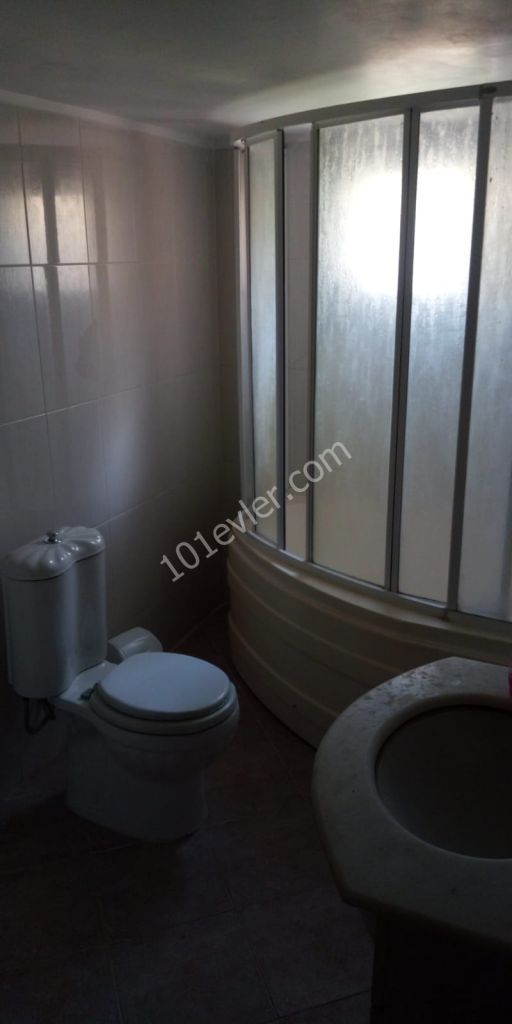 2+1 detached house for rent in Girne