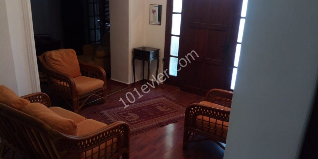 2+1 detached house for rent in Girne