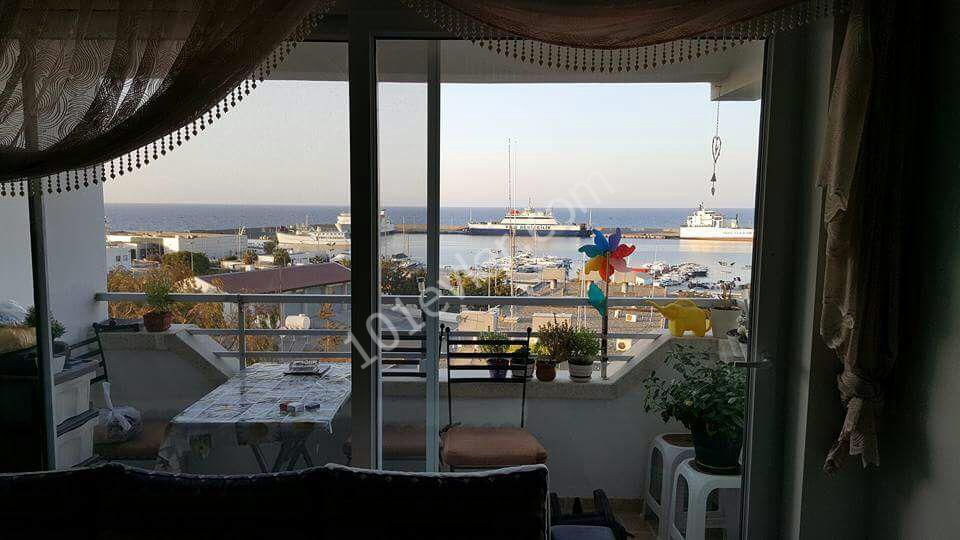 Girne Yeni Liman Bölgesinde Satılık 3+1 daıre