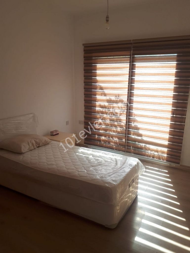 Girne Zeytinlik Bölgesinde 2+1 Satılık Daire