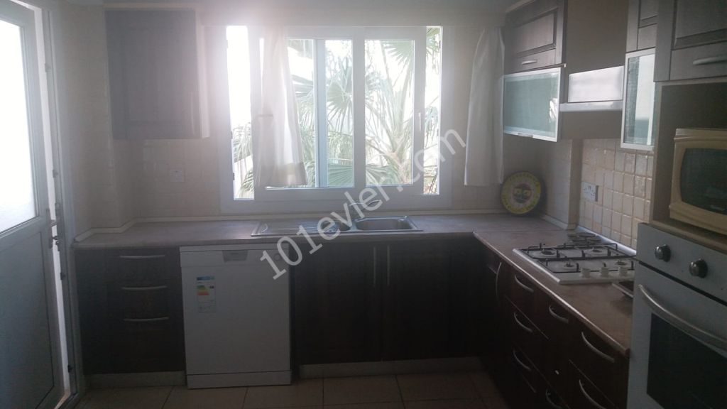 3+1 Apartment For Rent ın Girne Near Lords Palace