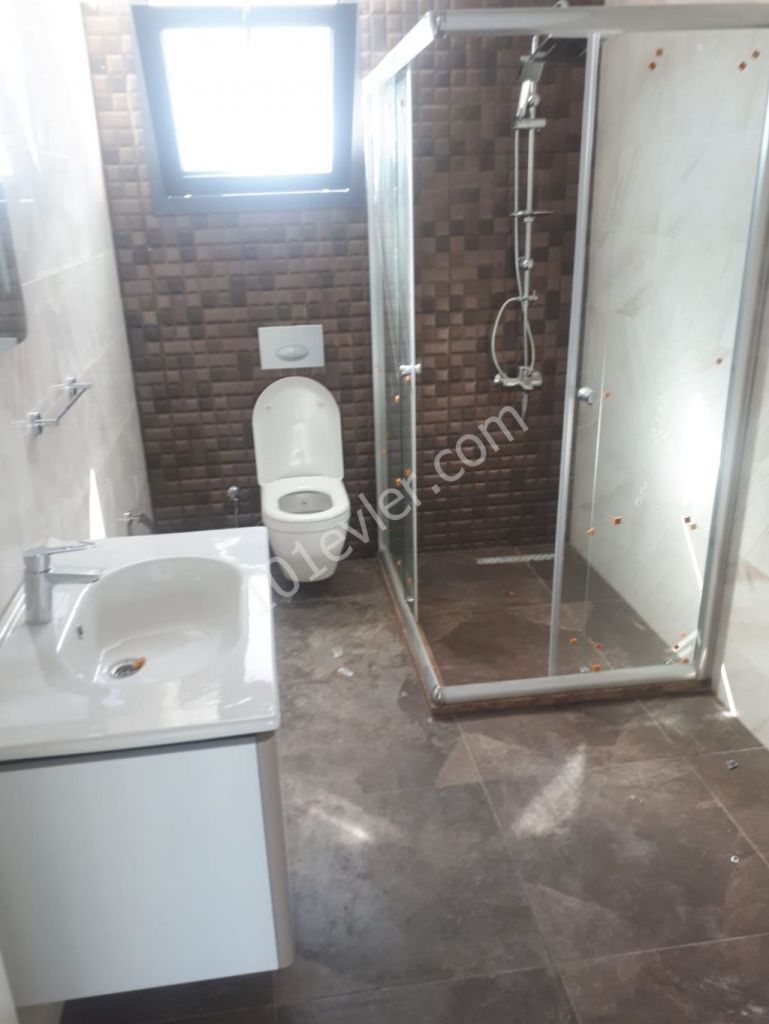 Girne Merkezde 2+1 Satılık Penthouse 145000 STG 