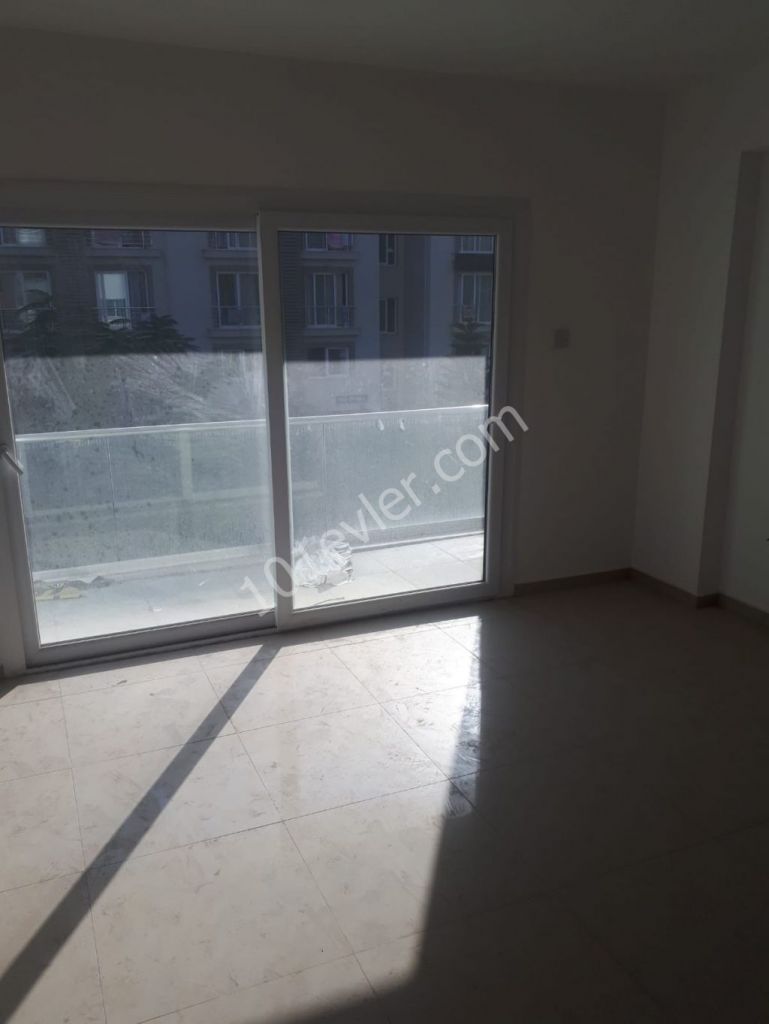 Girne Merkezde 3+1 Satılık Daire  79000 STG