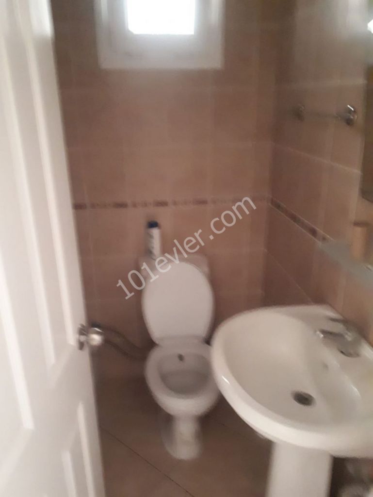 Girne Merkezde 2+1 Kiralık Daire