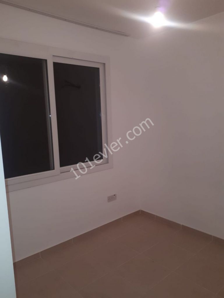 2+1 Apartment For Rent İn Girne City Center