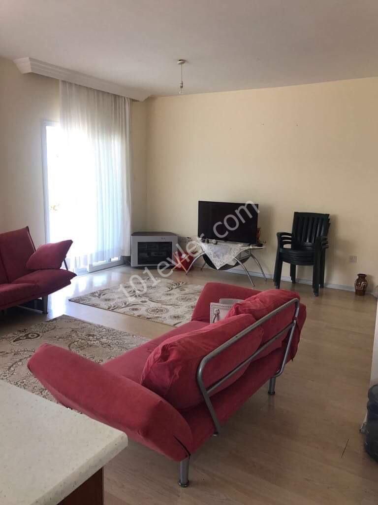 Girne Merkezde 3+1 Kiralık Daire