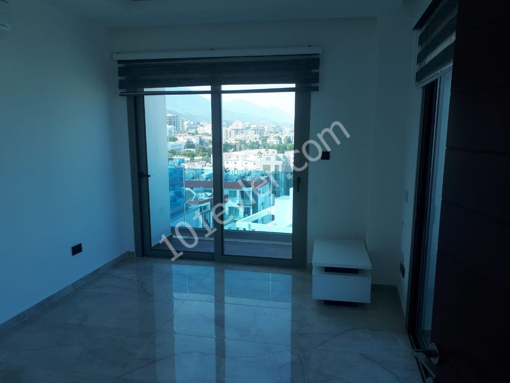 Girne Merkezde 2+1 Kiralık Penthouse