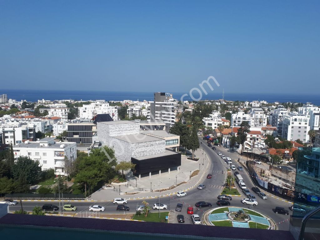 Girne Merkezde 2+1 Kiralık Penthouse