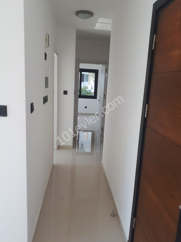 Girne Merkezde 2+1 Satılık Daire 729000 STG 