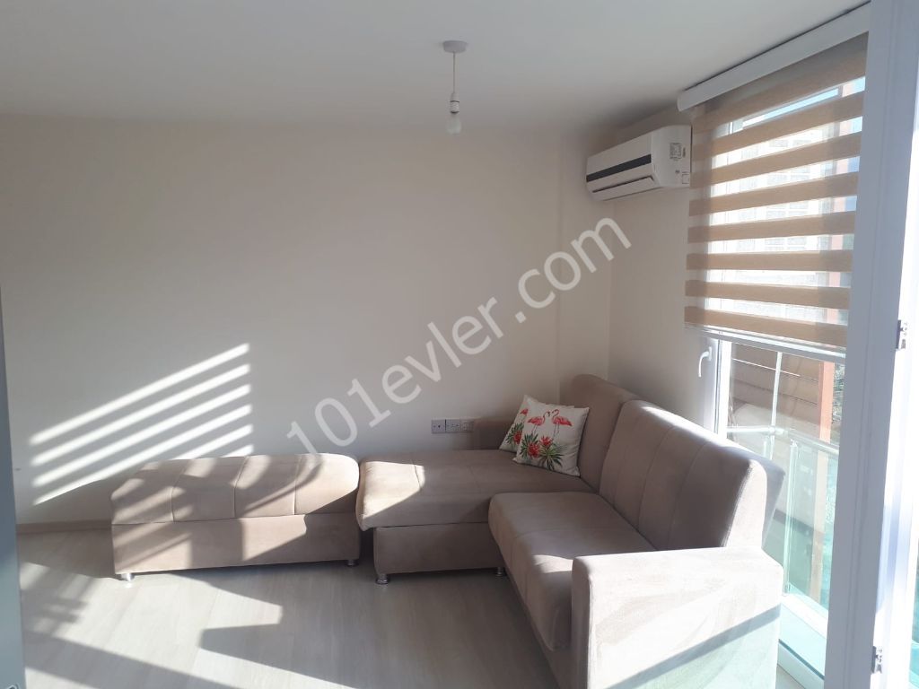 2+1 Apartment For Rent İn Girne City Center