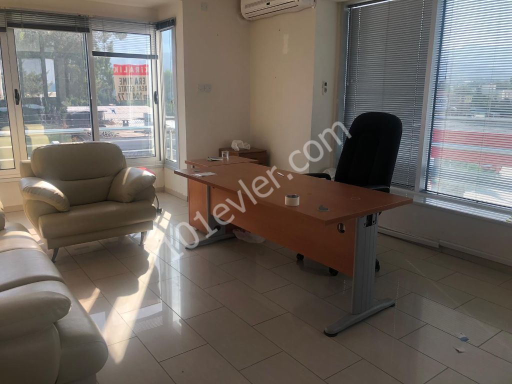 Shop To Rent in Karaoğlanoğlu, Kyrenia