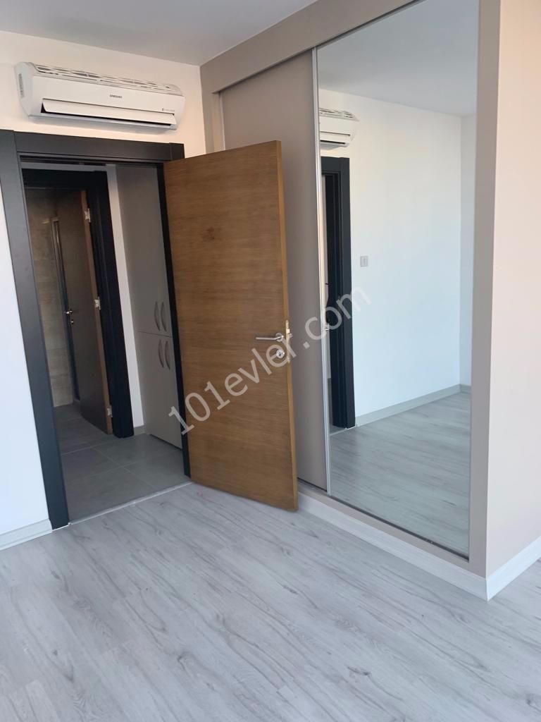 Girne Merkezde 1+1 Satılık Penthouse