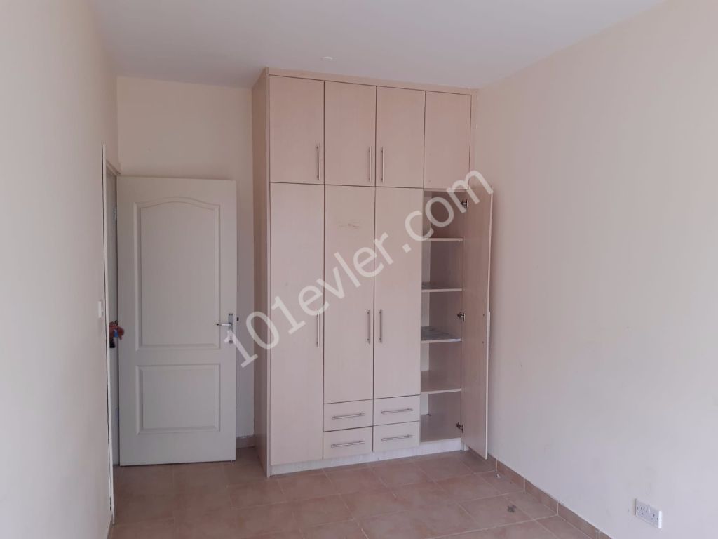 Girne Merkezde 2+1 Satılık Daire 53000 STG