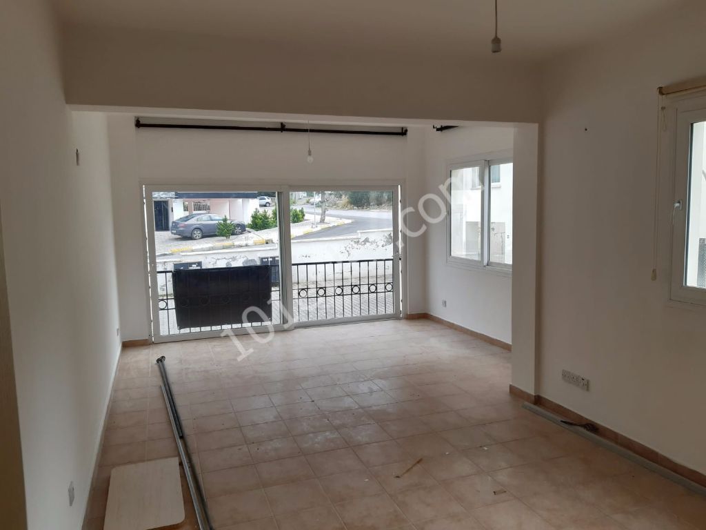 Girne Merkezde 2+1 Satılık Daire 53000 STG