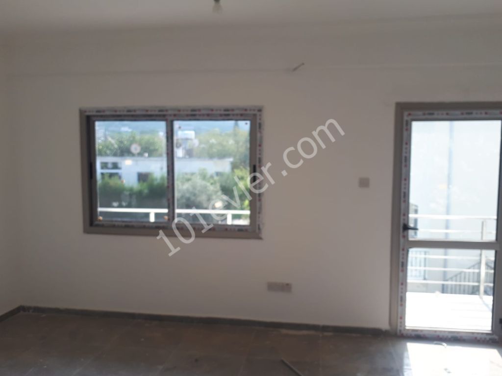 Girne Çatalköy Bölgesinde  2+1 Satılık Daire 63000 STG 