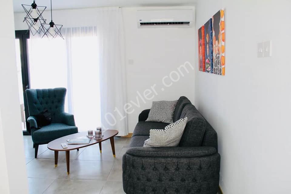 Flat To Rent in Alsancak, Kyrenia