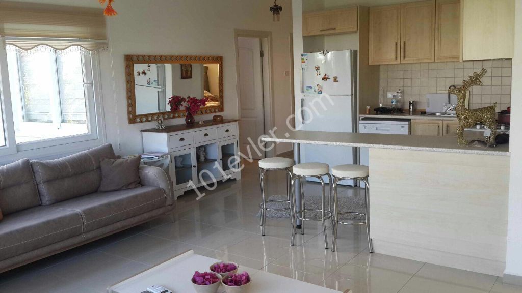 Girne Lapta Bölgesinde 3+1 Satılık Penthouse