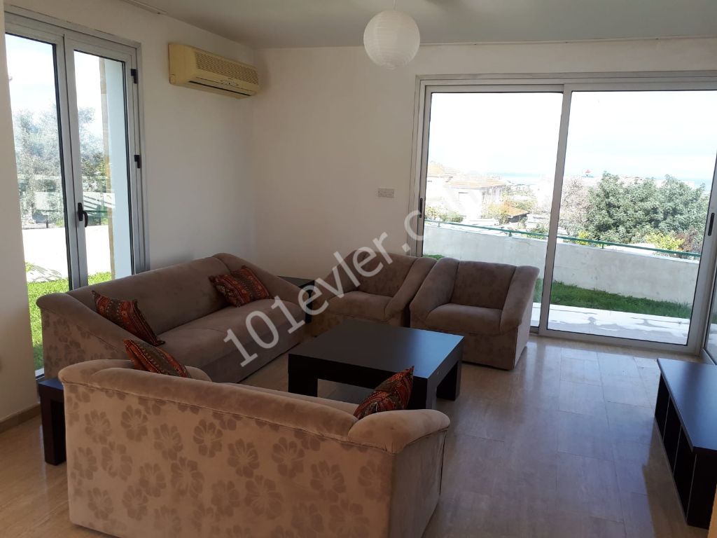 Girne Ozanköy Bölgesinde 2+1 Kiralık Villa